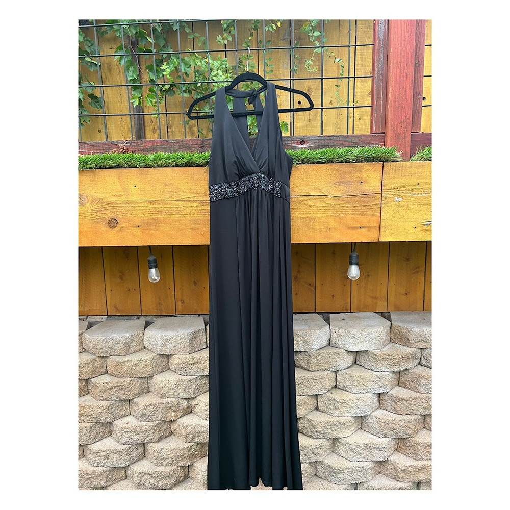 Sz 8-David’s Bridal black bridesmaid dress with beading under bust - Picture 4 of 6